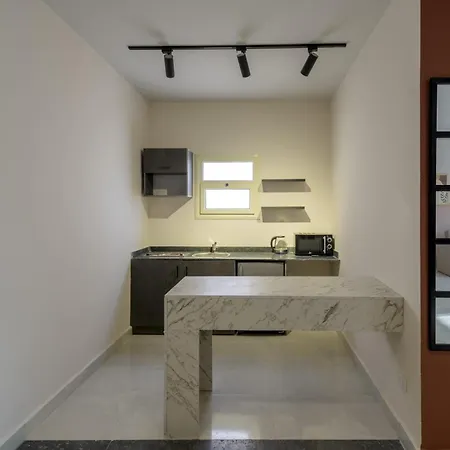 Travelholic 90 Residence Cairo Exterior photo