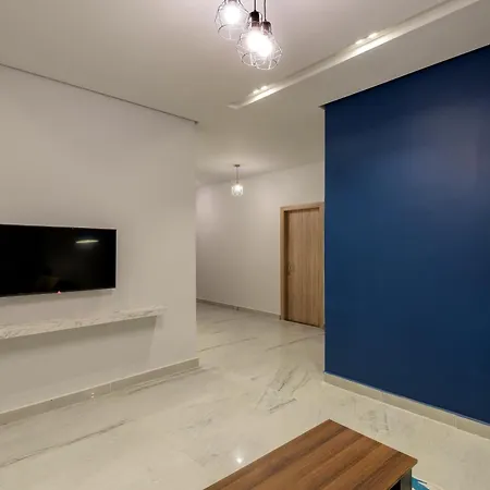 Travelholic 90 Residence Cairo Exterior photo