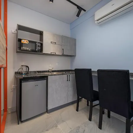 Travelholic 90 Residence Cairo Exterior photo