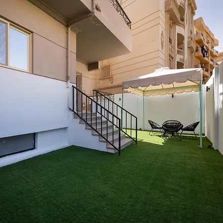 Travelholic 90 Residence Cairo Exterior photo