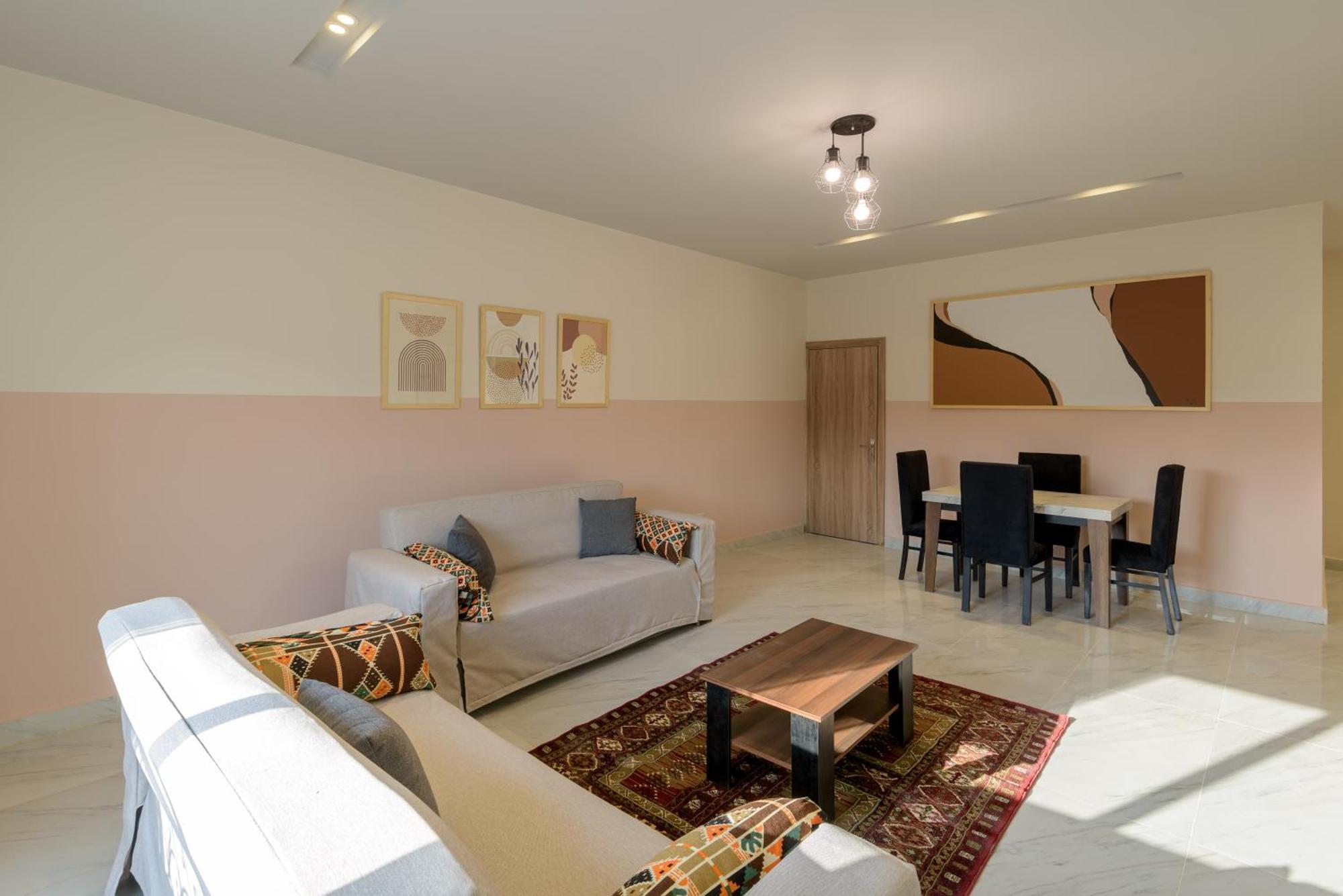 Apartment Travelholic 90 *