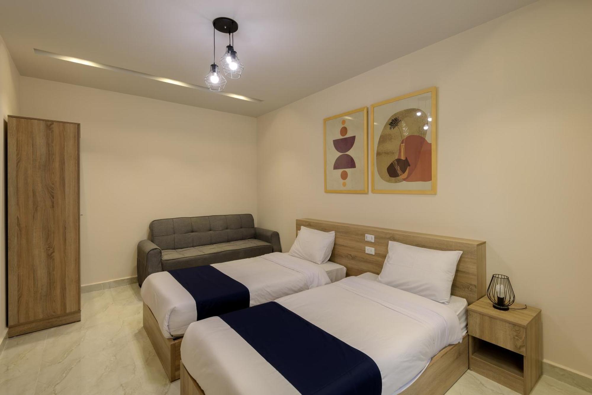 Travelholic 90 Apartment